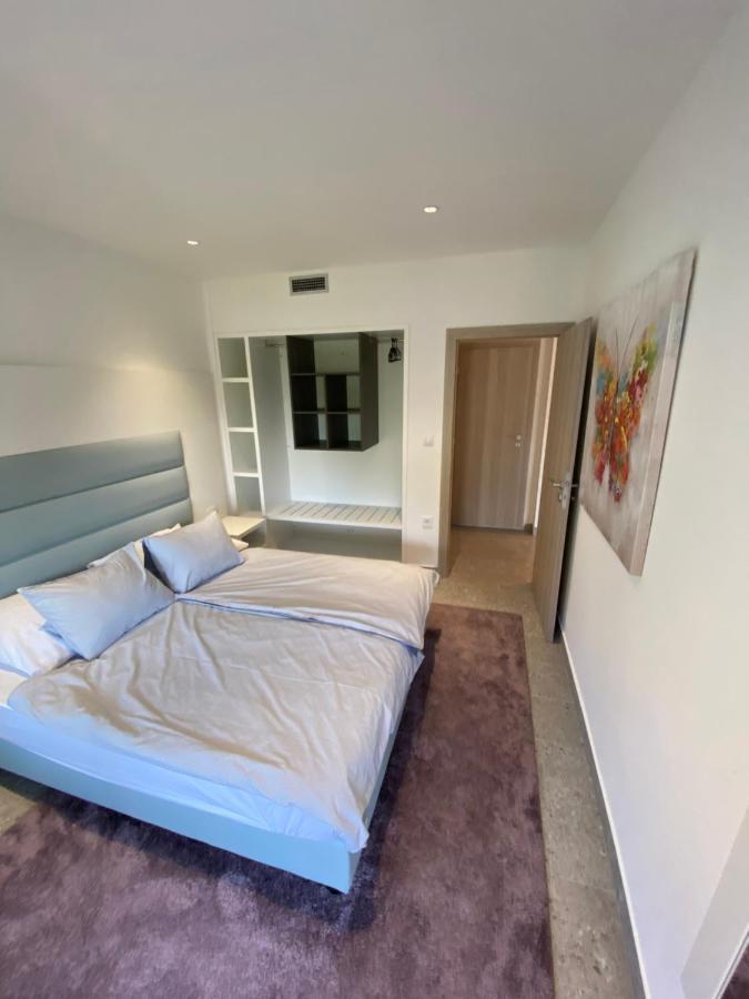 Apartmani Kumenat Biograd Na Moru Exterior foto
